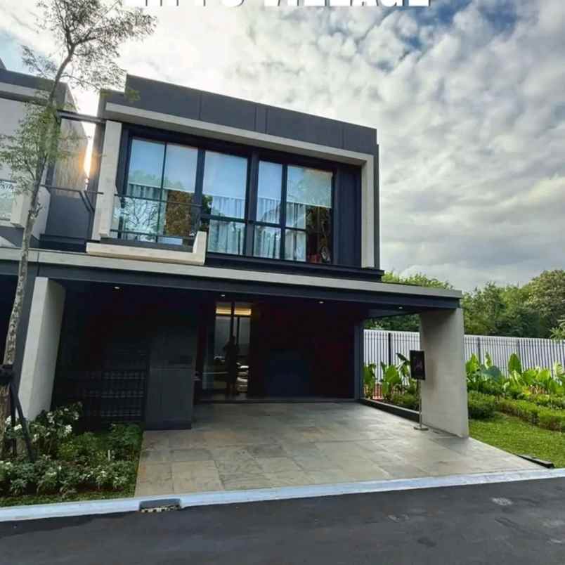 rumah mewah di pusat karawaci