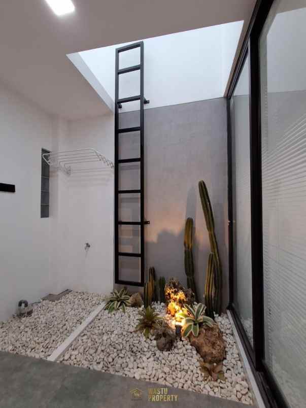 rumah mewah konsep villa free furnished di ngaglik