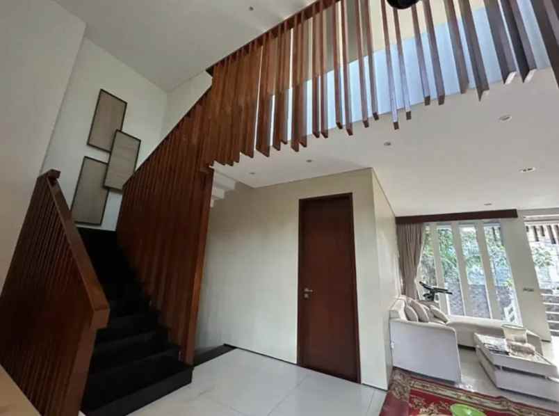 rumah mewah siap huni taman wedasari di kota denpasar