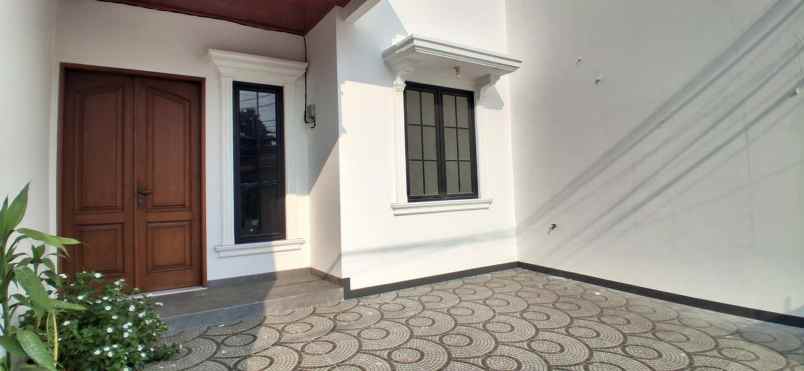 rumah modern 2 lantai jatimakmur