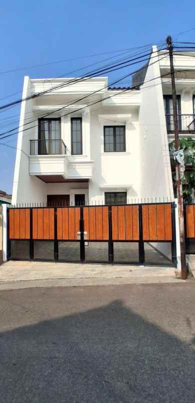 rumah modern 2 lantai jatimakmur