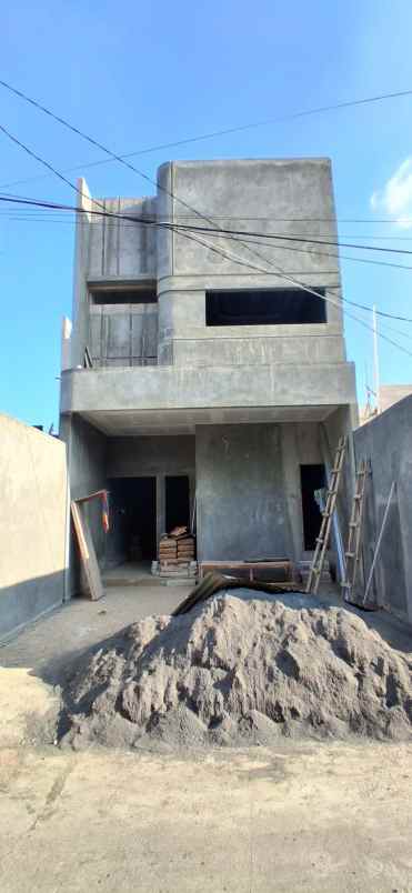 rumah modern 2 lantai jatimakmur dalam perumahan