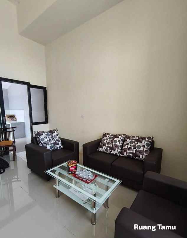 rumah modern lokasi belakang binus araya malang