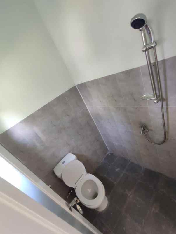 rumah modern lokasi dekat kampus uin malang