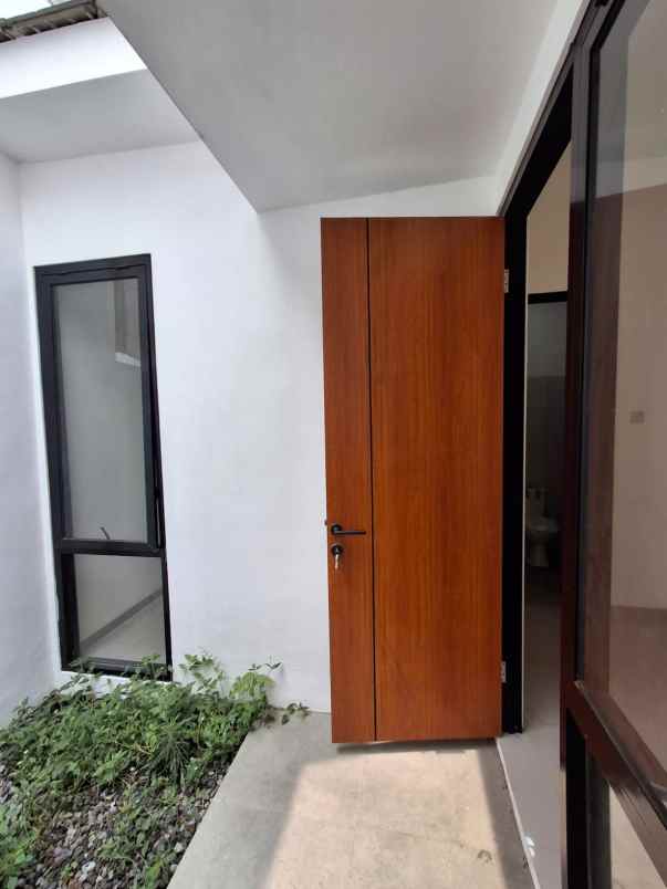 rumah modern minimalis dekat exit tol pakis