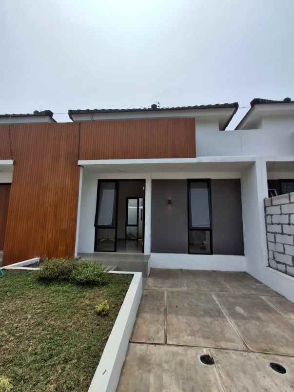 rumah modern minimalis dekat exit tol pakis