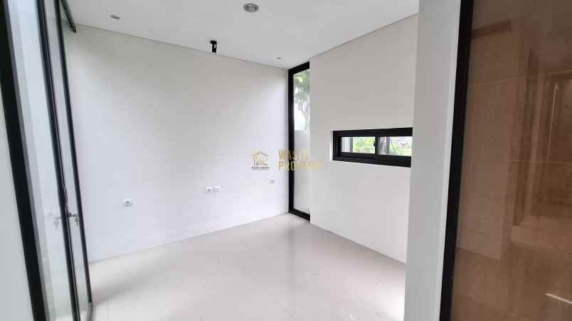 rumah modern minimalis siap huni di jakal km 11
