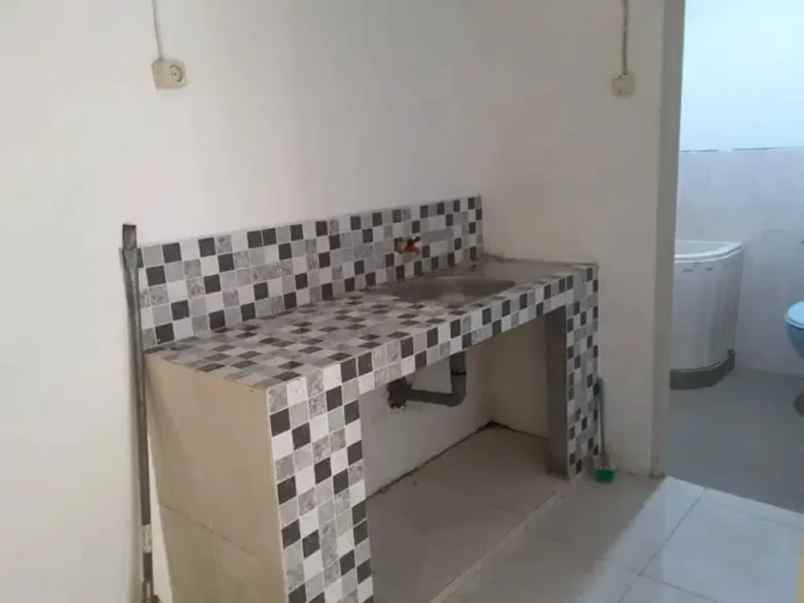 rumah murah 1 5 lantai area barata jaya ngagel