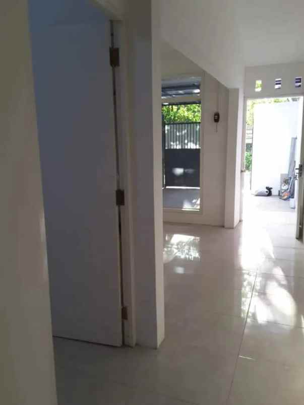 rumah murah 1 5 lantai area barata jaya ngagel