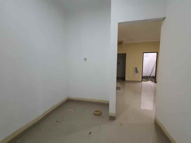 rumah murah lubang buaya cipayung jakarta timur