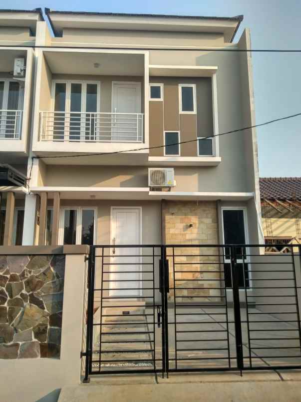 rumah perumnas 1 bekasi barat