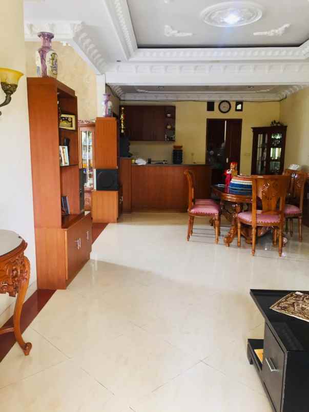 rumah pesona khayangan margonda