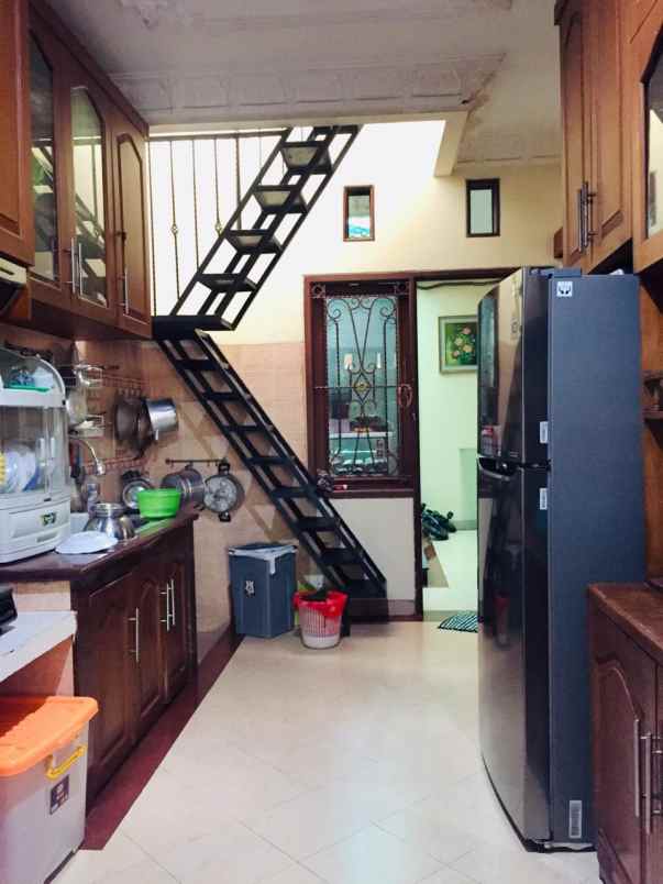 rumah pesona khayangan margonda