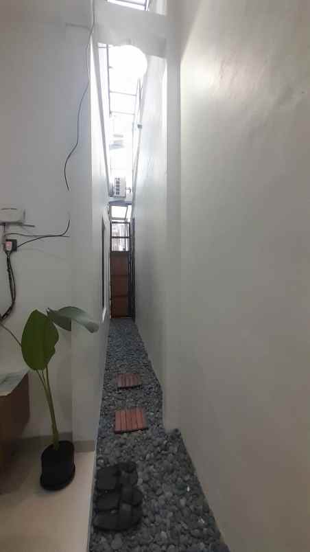 rumah rapi siap huni di dukuh zamrud bekasi