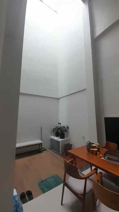 rumah rapi siap huni di dukuh zamrud bekasi