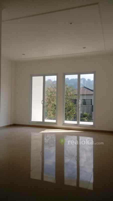 rumah resor dago pakar