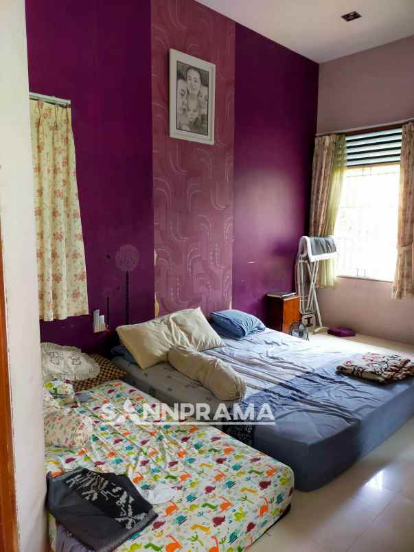 rumah second dekat tol brigif