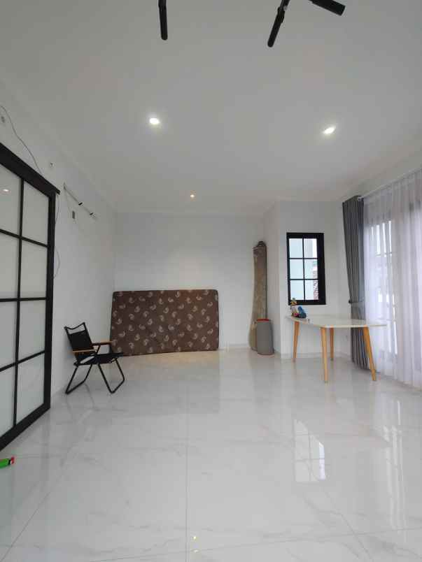 rumah secondary dalam twonhouse siap huni