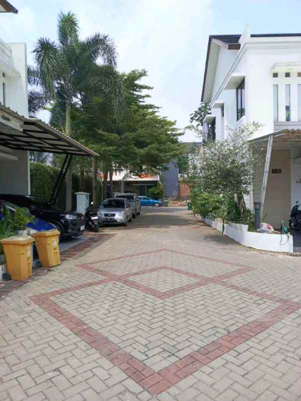 rumah siap huni 2 lantai di pamulang tangsel