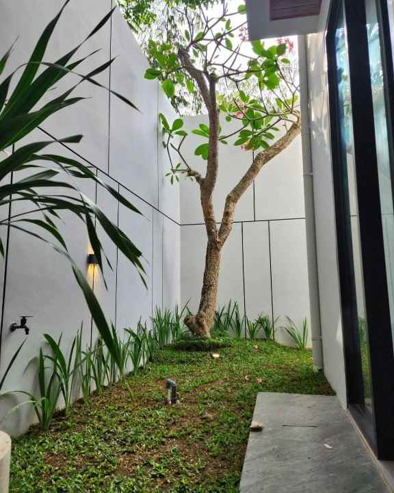 rumah siap huni full furnished 15 menit ke kampus ugm