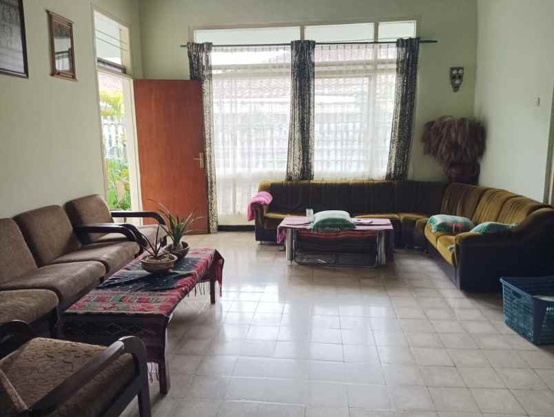 rumah strategis gegerkalong 6 kt cocok kost shm nego