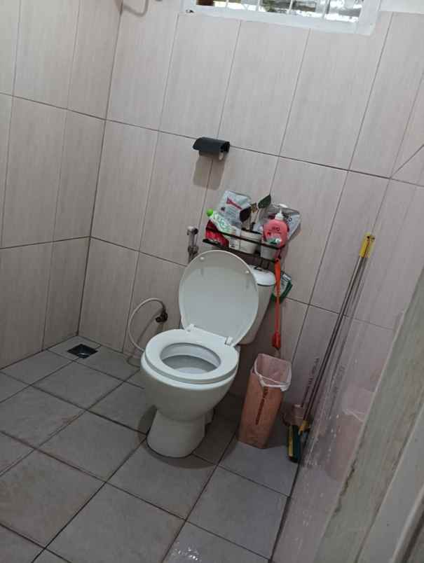 rumah strategis gegerkalong 6 kt cocok kost shm nego