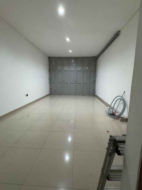 rumah tempat usaha alun tengah kota bandung furnished