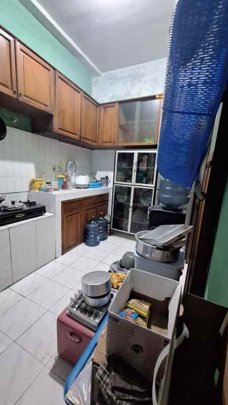 rumah terawat 2 lantai jl depok antapani bandung