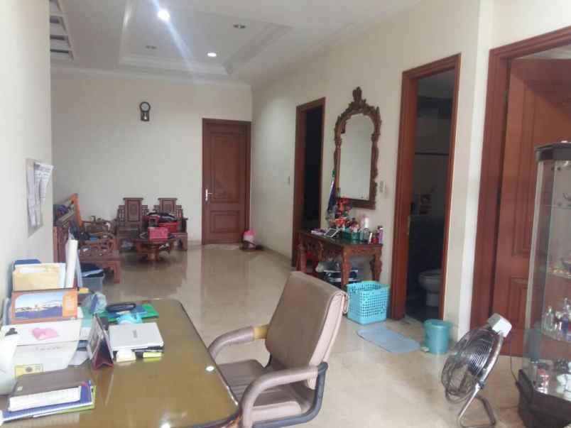 rumah villa permata gading