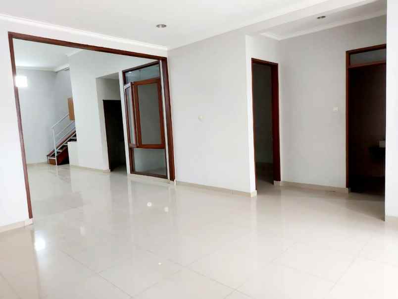 rumamh minimalis nyaman strategis di bandung siap huni