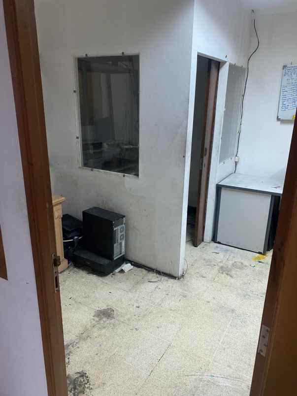 sewa ruko di cikini menteng jakarta pusat