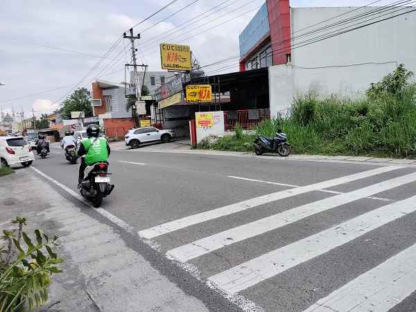 tanah pekarangan tepi jalan gito gati sleman