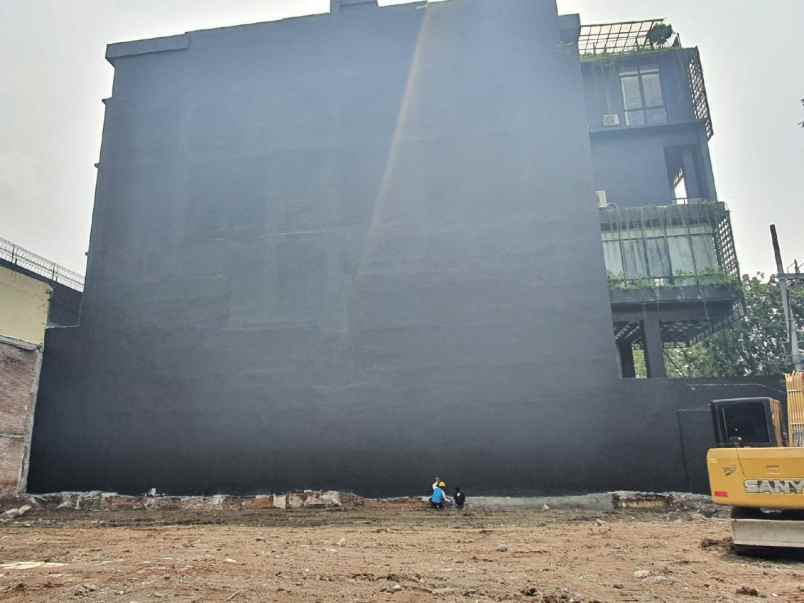 tanah pusat kota dr soetomo hadap selatan