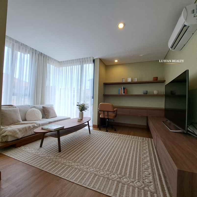 townhouse jati padang dekat area cbd simatupang