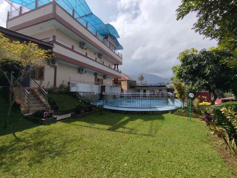 villa bilq cisarua puncak