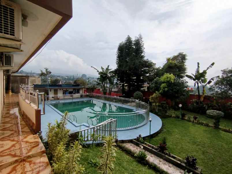 villa bilq cisarua puncak