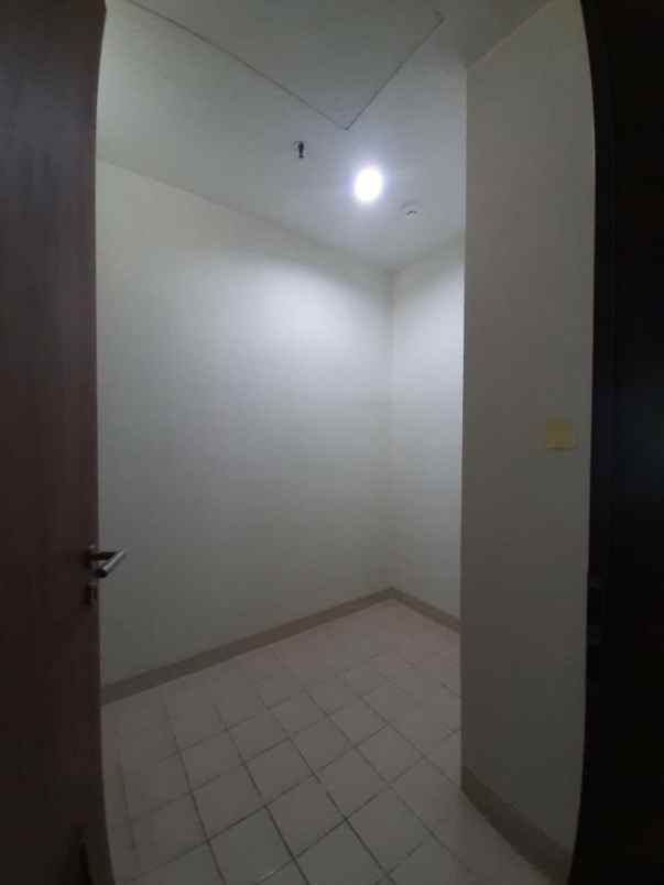 apartemen jl sultan iskandar muda