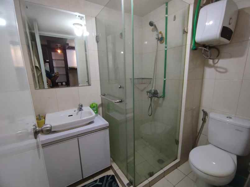 apartemen studio bagus tower elodea summarecon bekasi