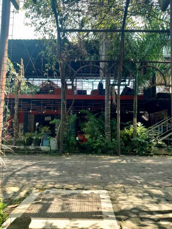 di sewakan rumah di jalan slamet riyadi solo