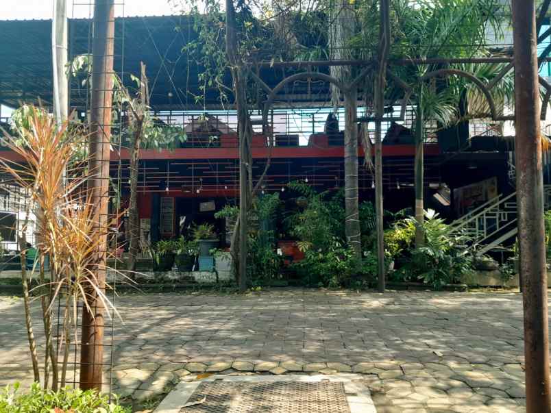 di sewakan rumah di jalan slamet riyadi solo