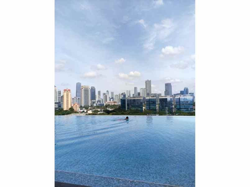 dijual apartemen district 8 scbd senopati