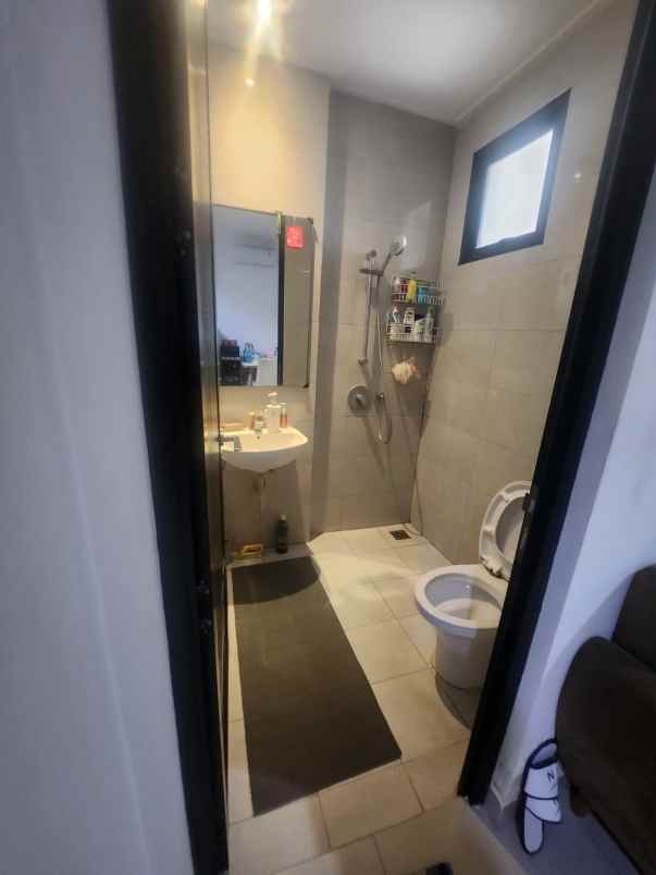 dijual apartemen green condo house green