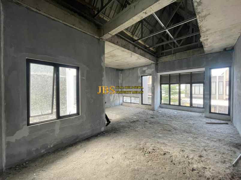 dijual cepat rumah di komplek mayfair residence medan