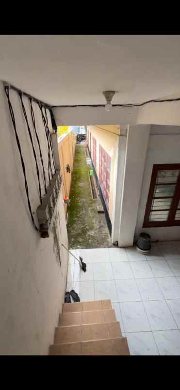 dijual kost jalan tambak dukuh