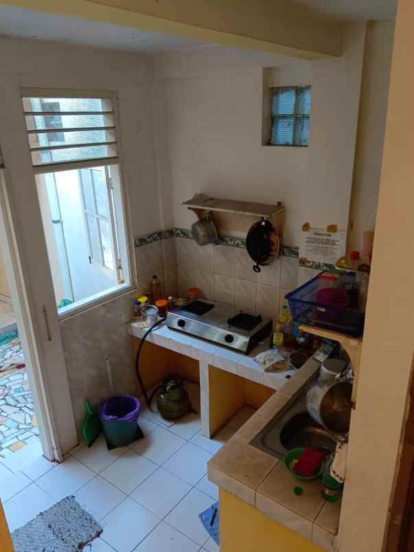 dijual kost jl sagan terban kec