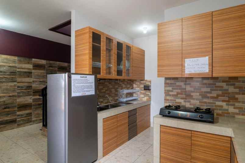 dijual kost kelapa dua