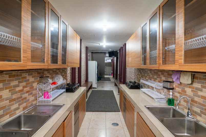 dijual kost kelapa dua