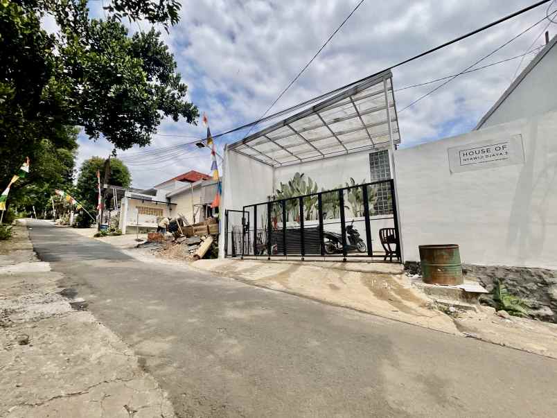 dijual kost unnes gunungpati