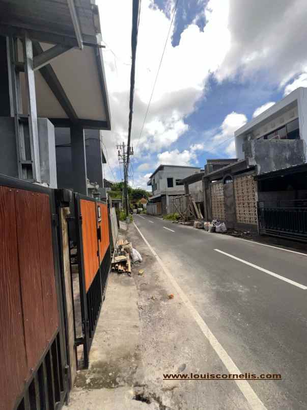 dijual murah rumah 2 lantai rooftop di jimbaran bali