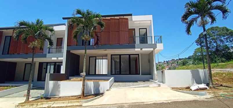 dijual perumahan mewah yang terletak di ciumbuleuit